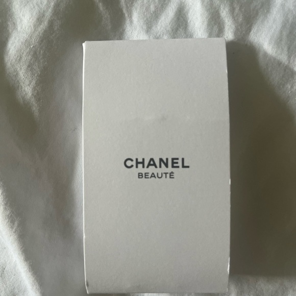 Chanel - Picture 1 of 5